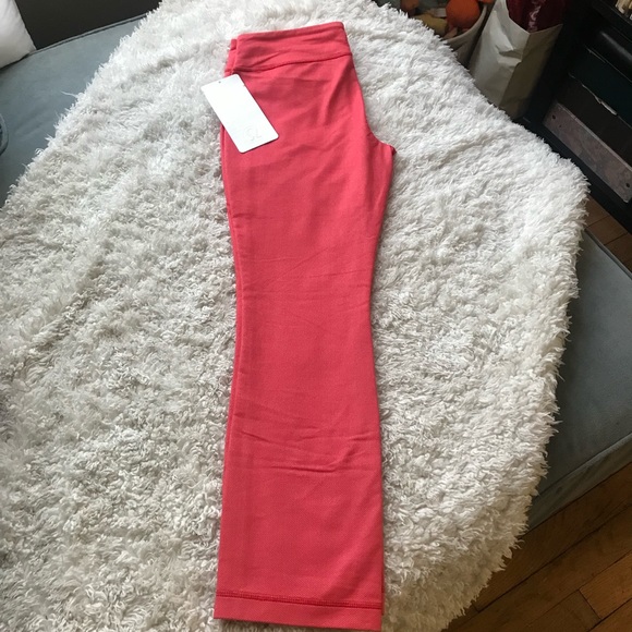 Lulu Lemon PYB Pant Size 6 - Picture 4 of 5
